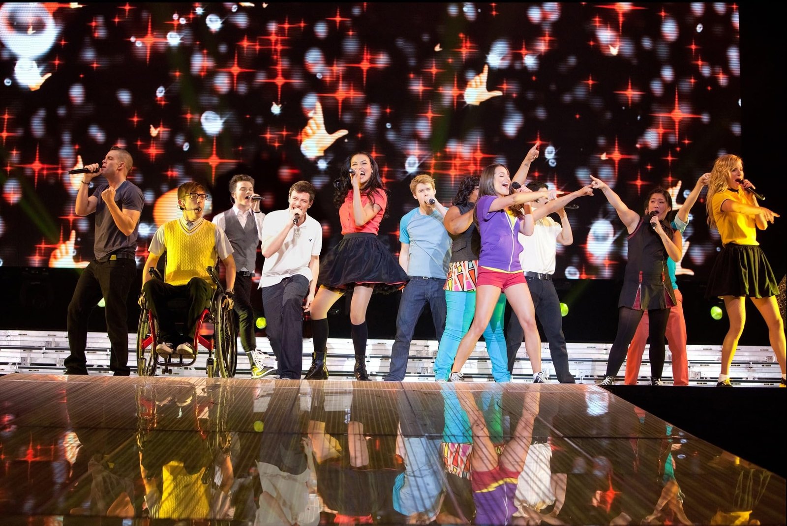 The original Glee ran for six seasons, from 2009 to 2015, and became known for its musical performances and stories about acceptance and belonging. The original Glee ran for six seasons, from 2009 to 2015, and became known for its musical performances and stories about acceptance and belonging.